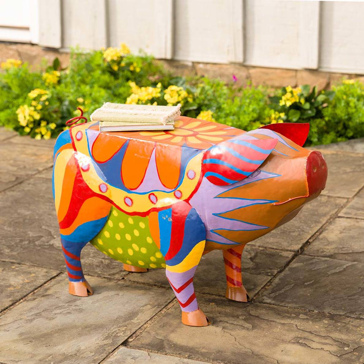 Laurel Foundry Modern Farmhouse Fordbridge Folk Art Pig Metal